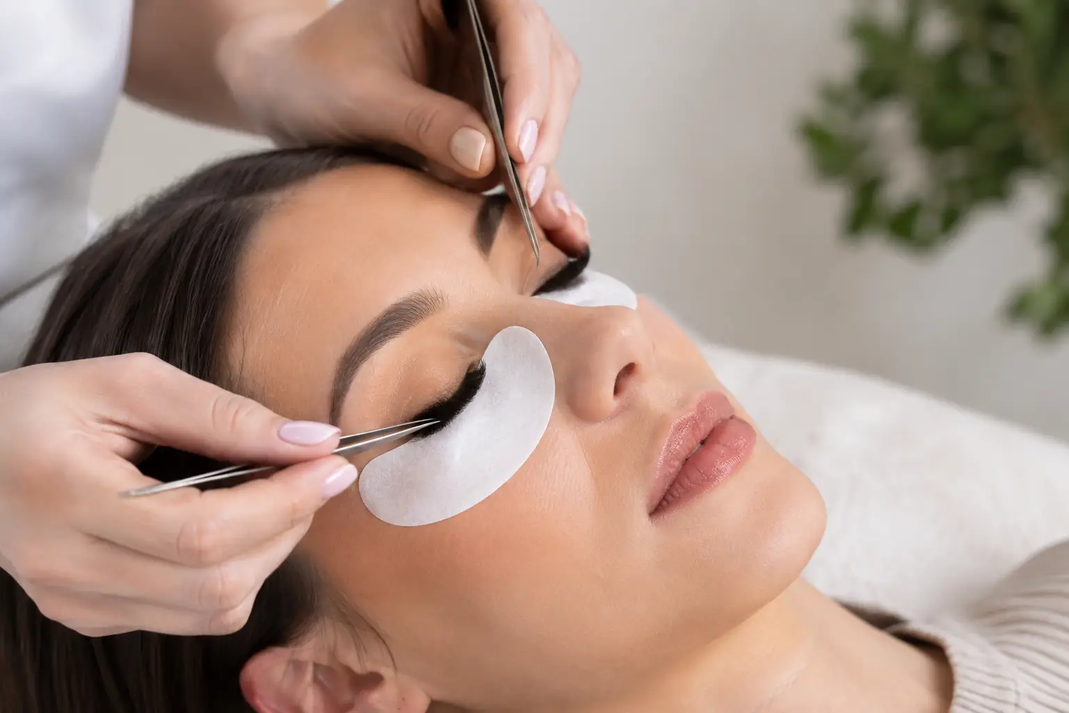 How to Maintain Lash Infills Between Appointments