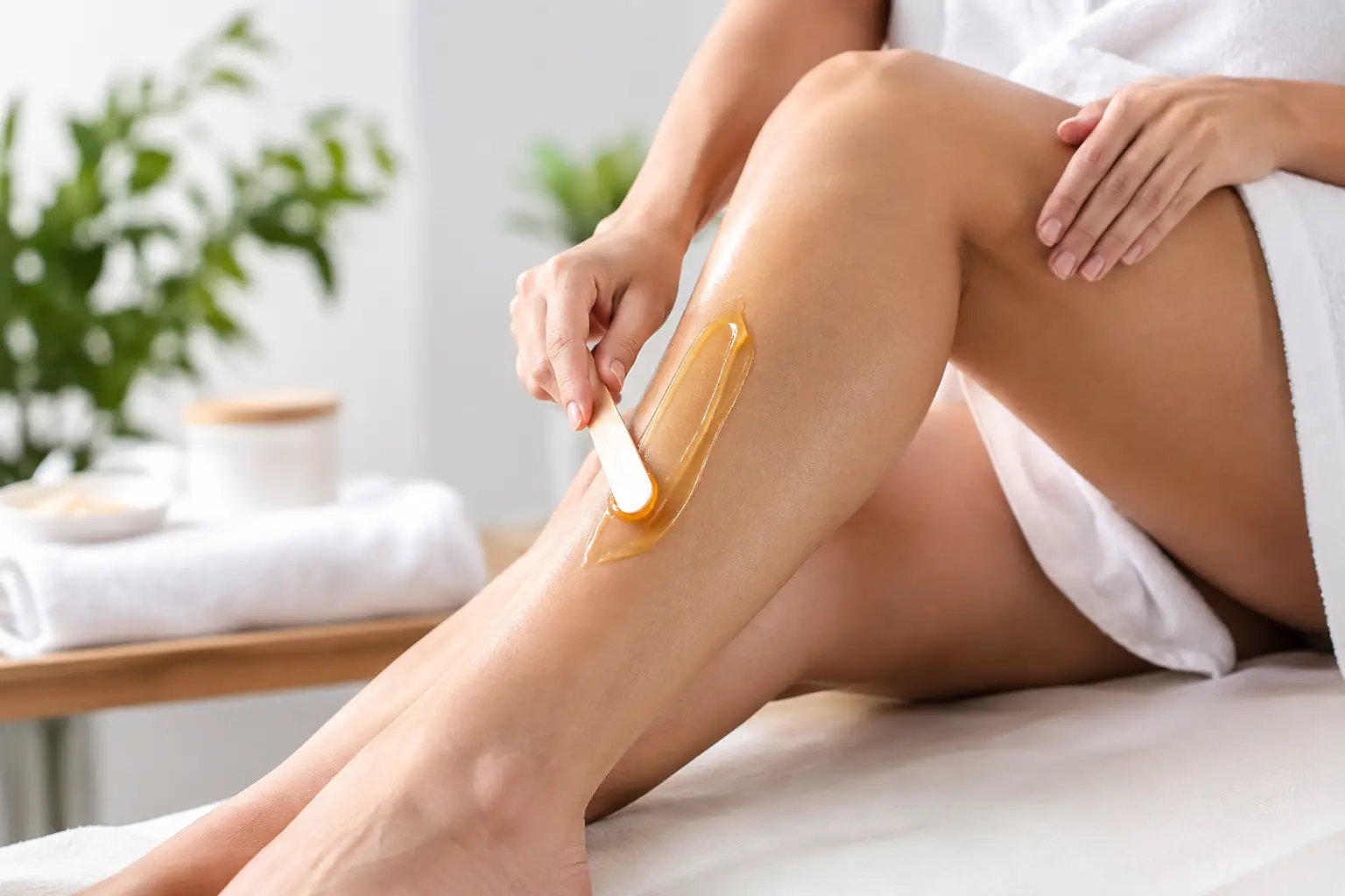 How to Reduce Ingrown Hairs From Waxing